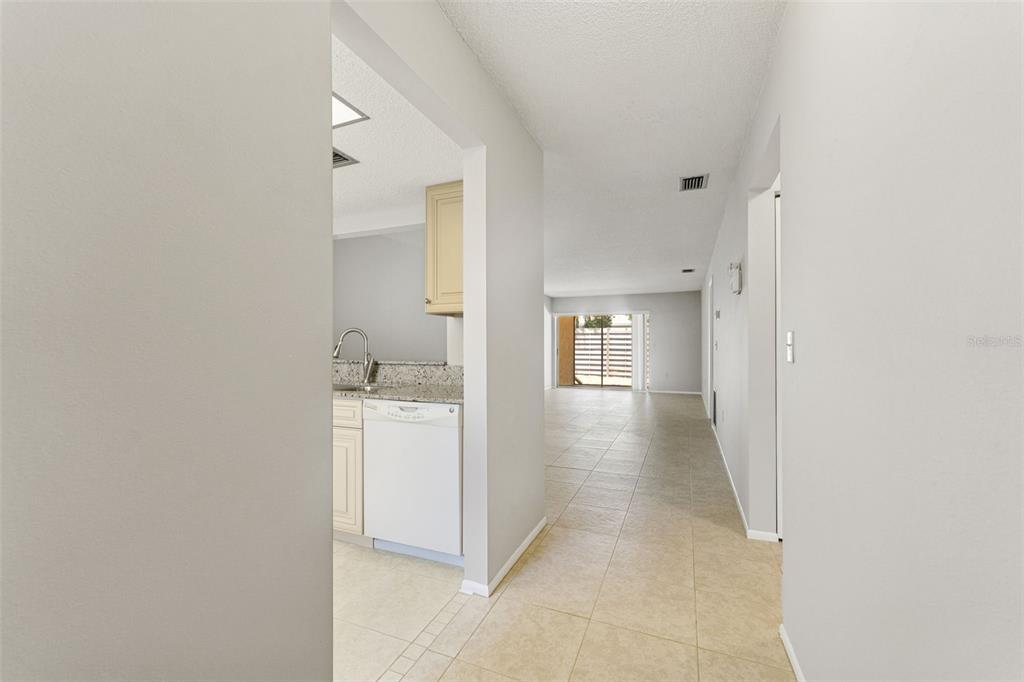 2640 WOODGATE LANE UNIT F6