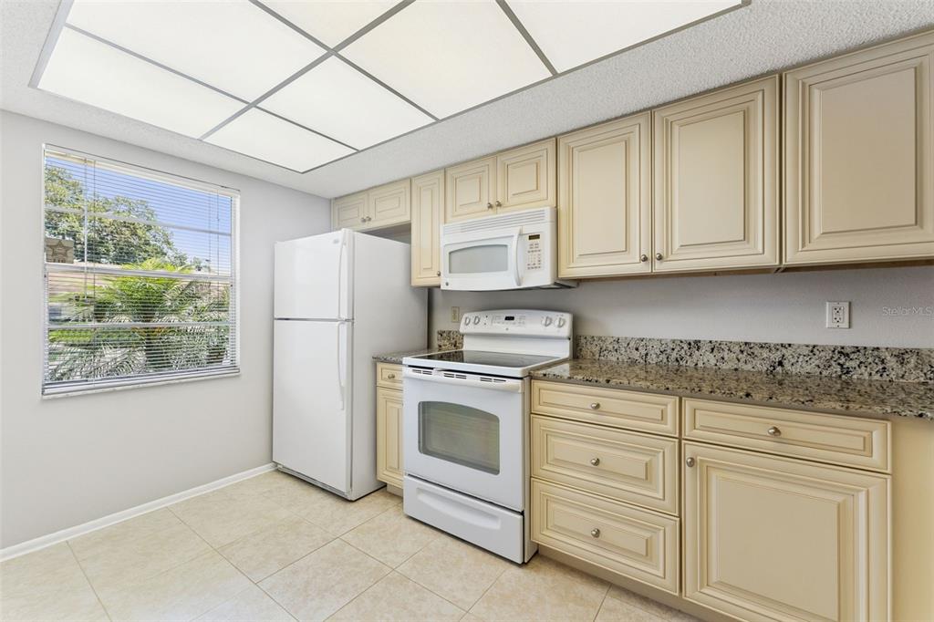 2640 WOODGATE LANE UNIT F6