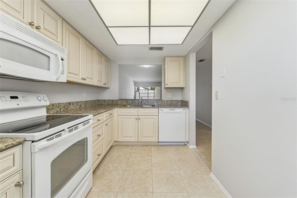 2640 WOODGATE LANE UNIT F6
