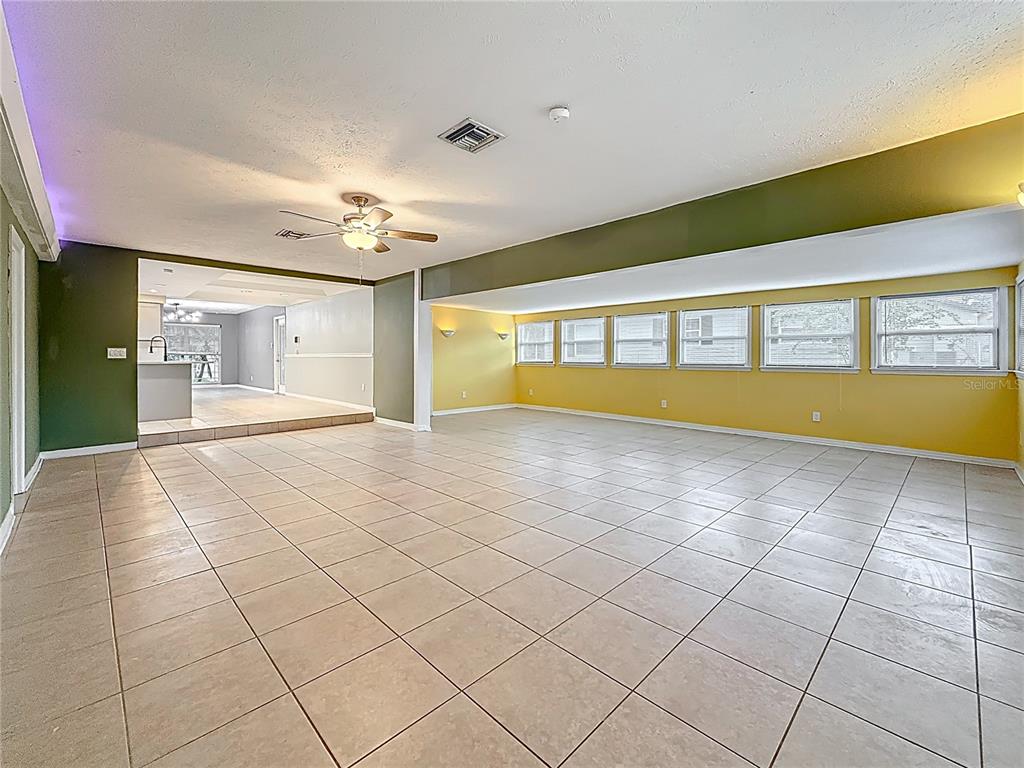 307 FERN CLIFF AVENUE gallery image #19