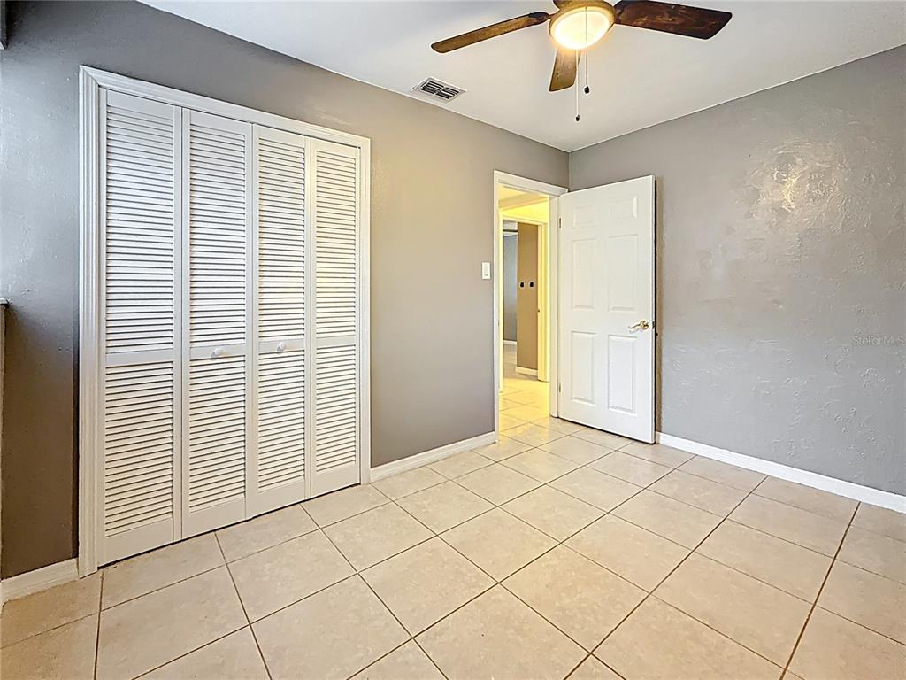 307 FERN CLIFF AVENUE gallery image #34