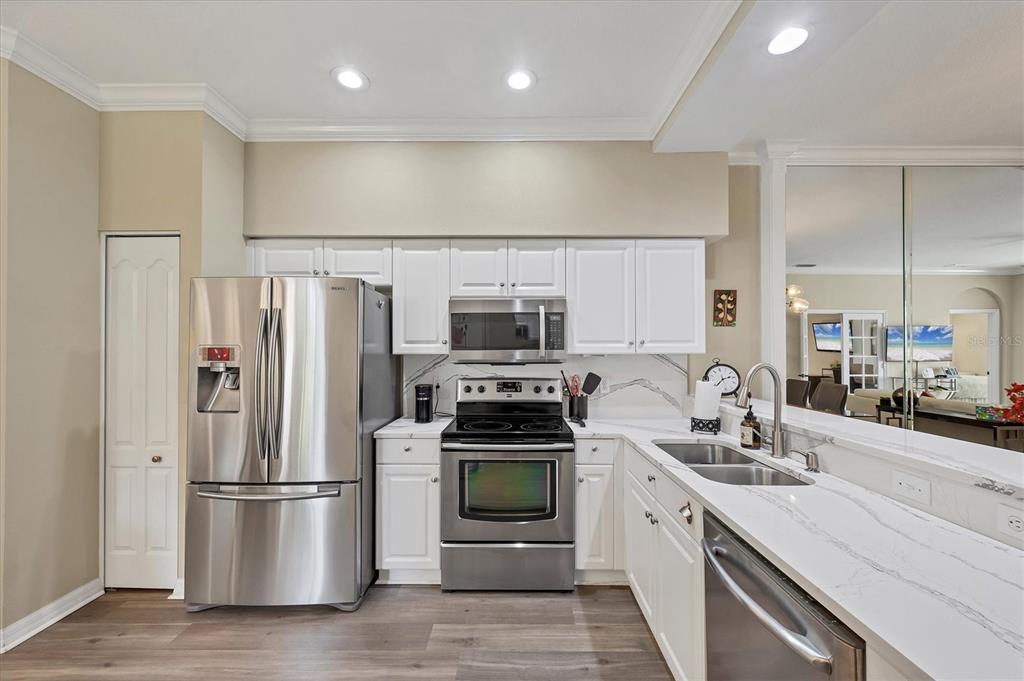 5111 PEPPERMILL COURT
