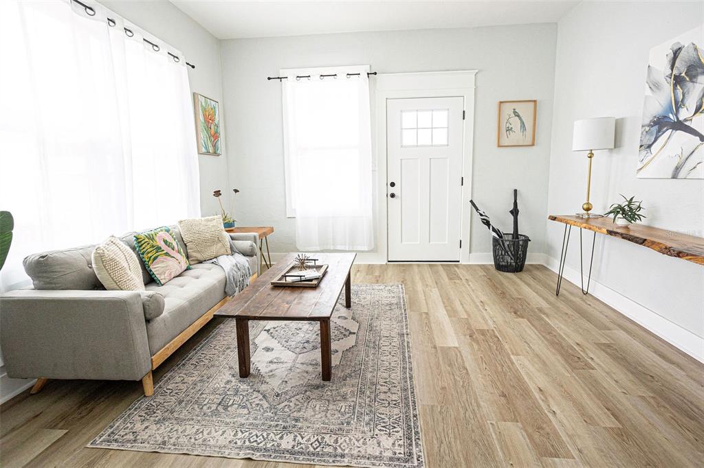 1307 E 20TH AVENUE gallery image #4