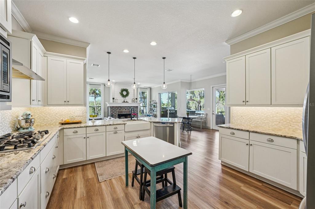 11325 HIDDEN VALLEY LANE gallery image #17
