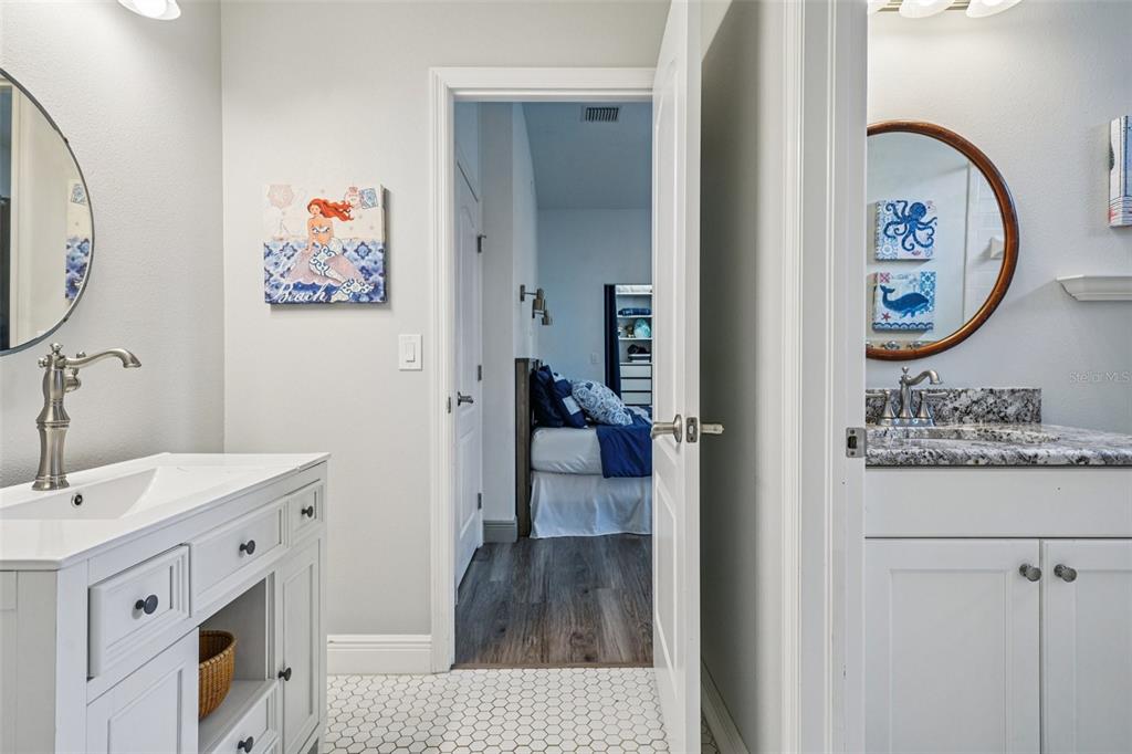 11325 HIDDEN VALLEY LANE gallery image #35