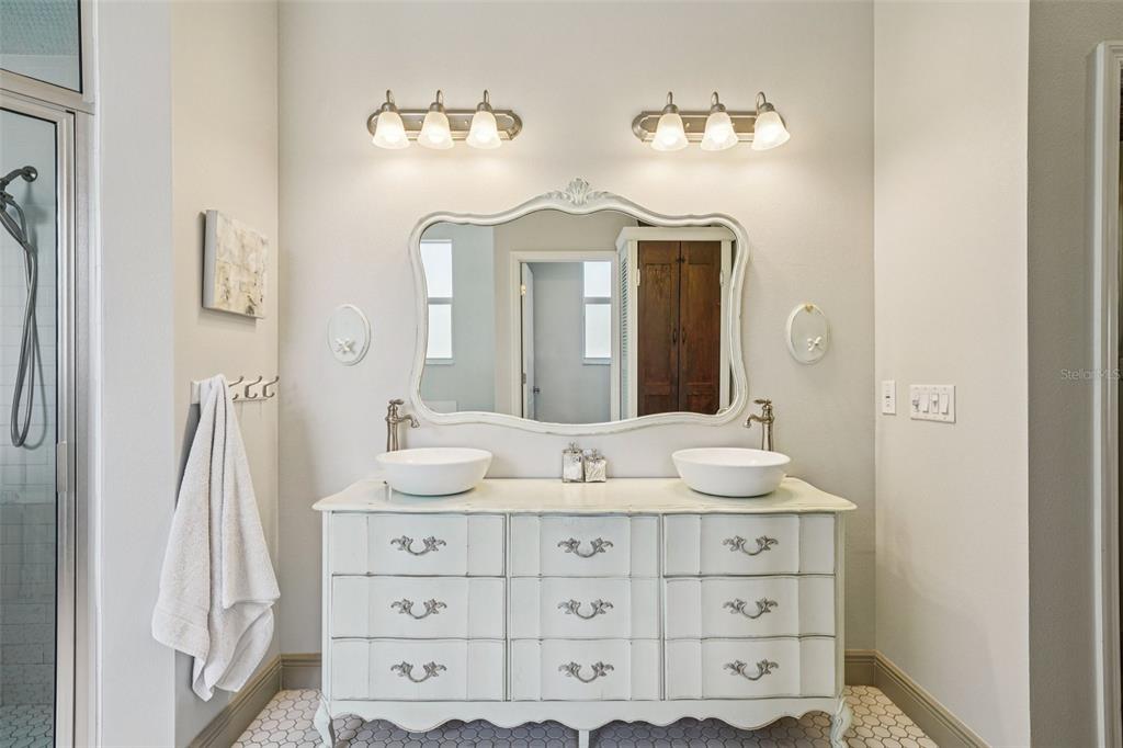 11325 HIDDEN VALLEY LANE gallery image #64