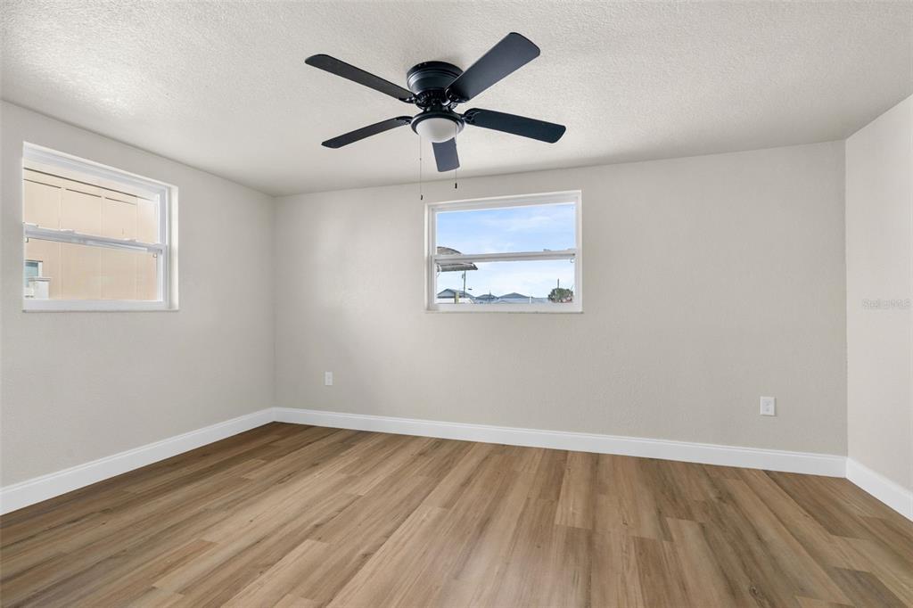 13804 VICTOR AVENUE gallery image #22