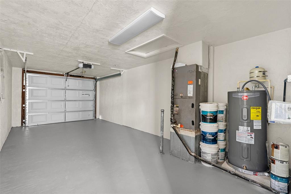 13804 VICTOR AVENUE gallery image #31