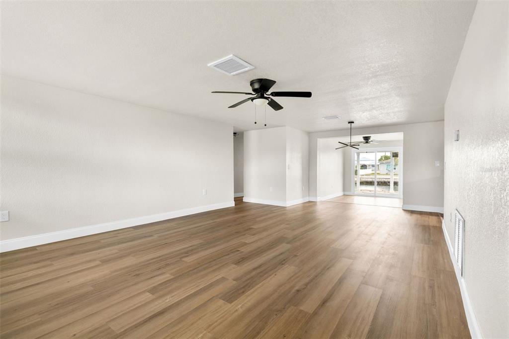 13804 VICTOR AVENUE gallery image #6