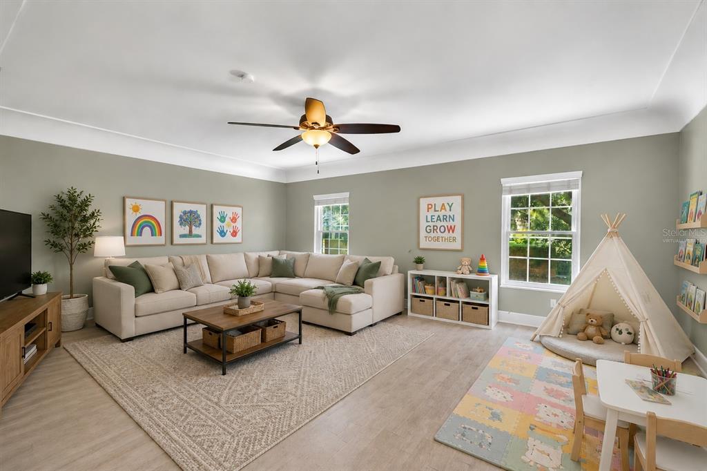 811 FAIRLINGTON DRIVE gallery image #10