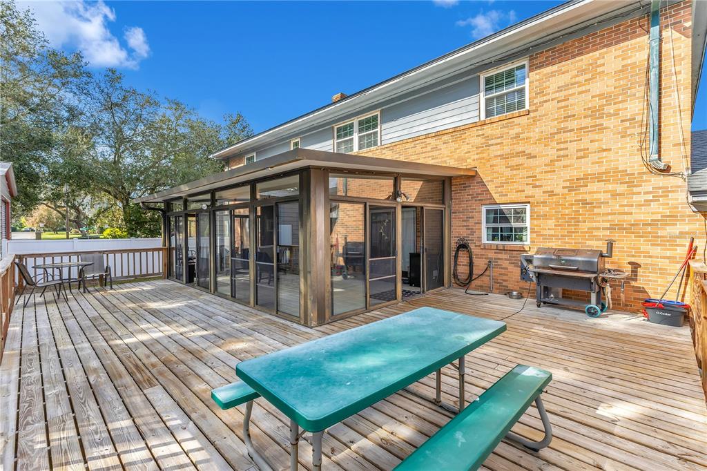 811 FAIRLINGTON DRIVE gallery image #26
