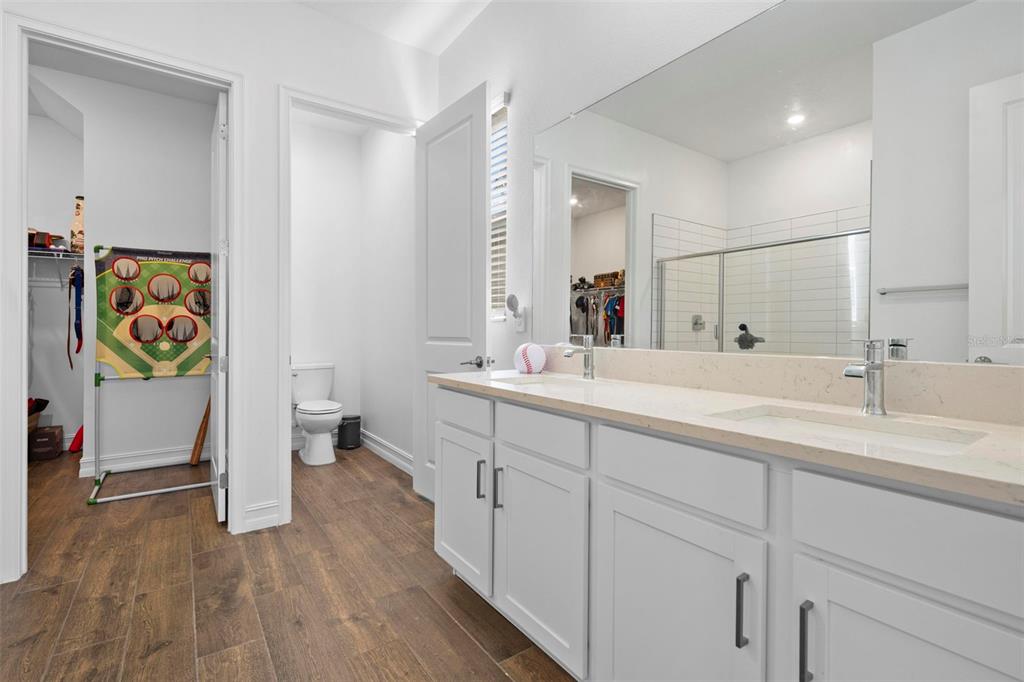 4898 SOUTHERN VALLEY LOOP gallery image #16