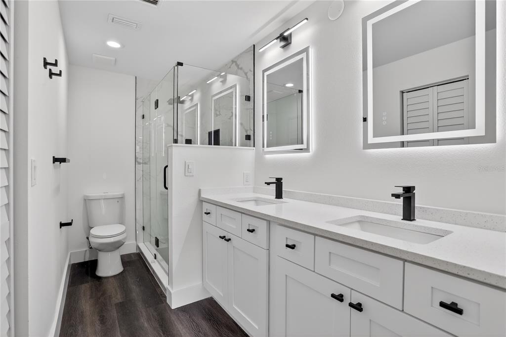 5014 BARRINGTON CIRCLE UNIT 21