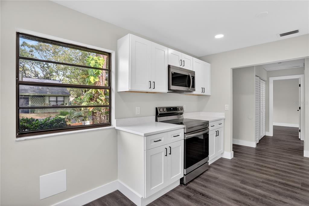 5014 BARRINGTON CIRCLE UNIT 21