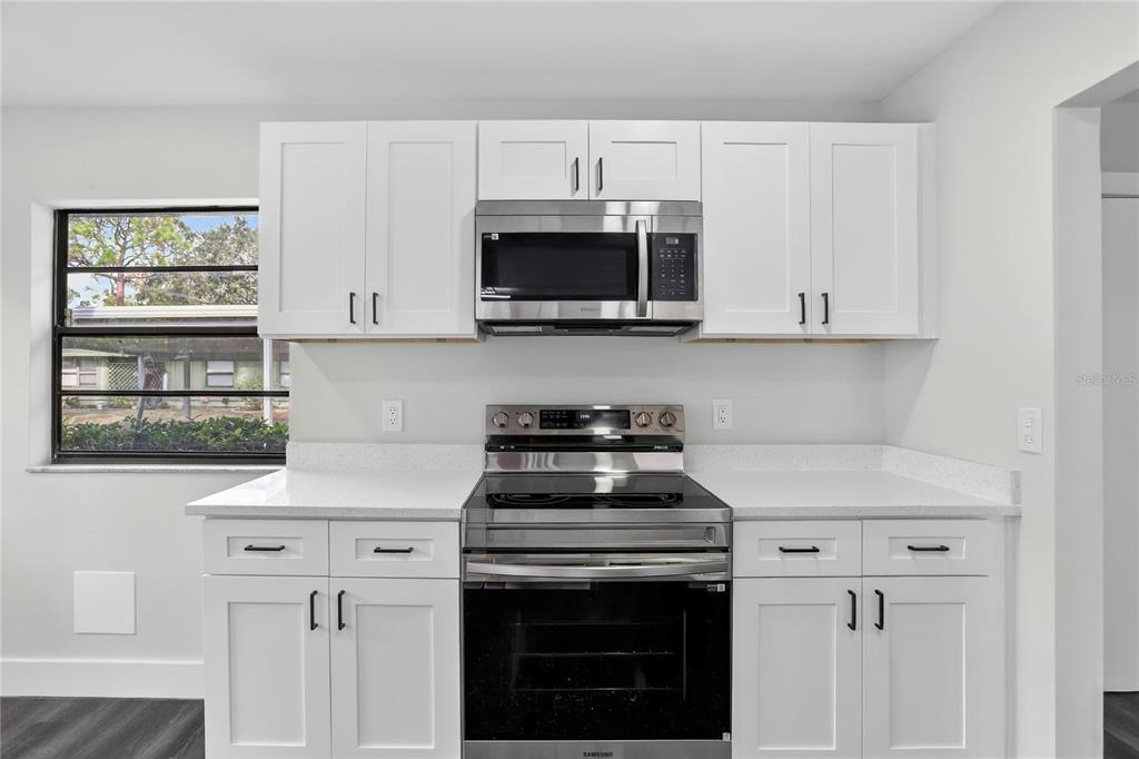 5014 BARRINGTON CIRCLE UNIT 21