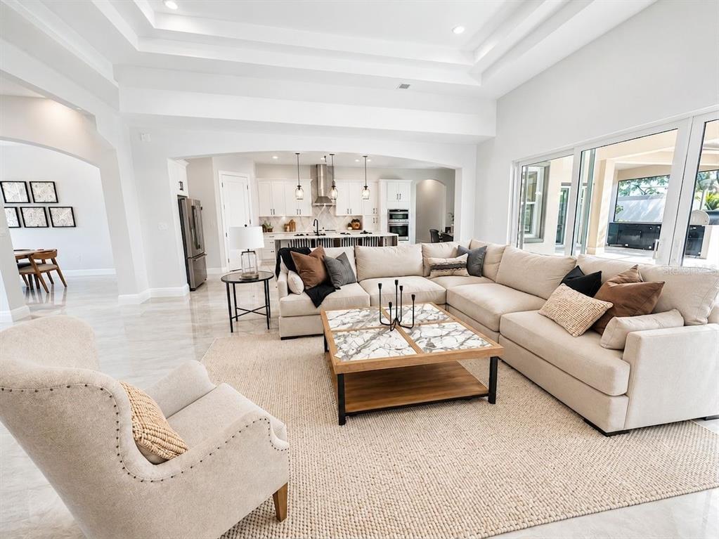 10700 PONTOFINO CIRCLE gallery image #16
