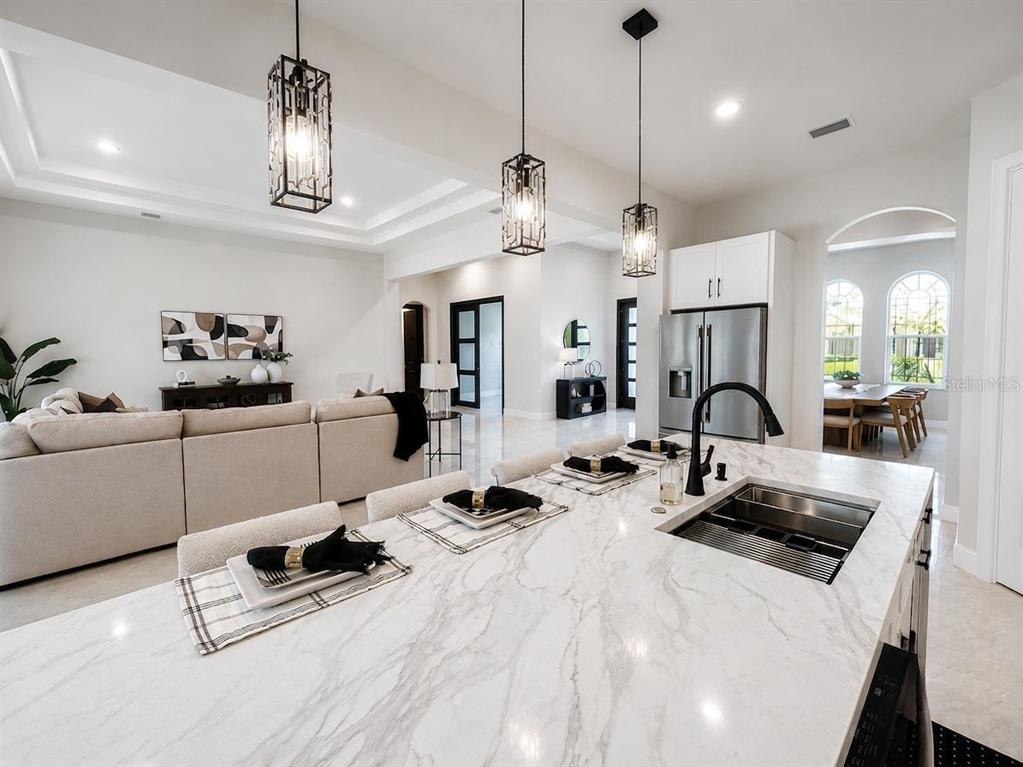10700 PONTOFINO CIRCLE gallery image #22