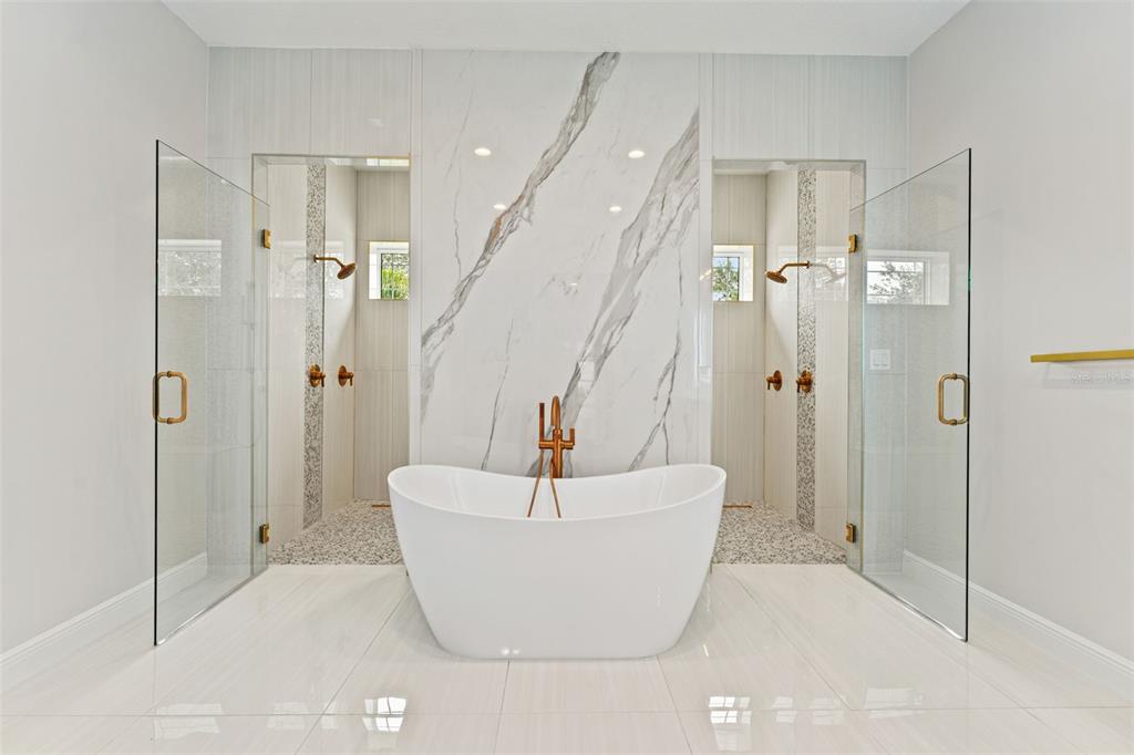 10700 PONTOFINO CIRCLE gallery image #30