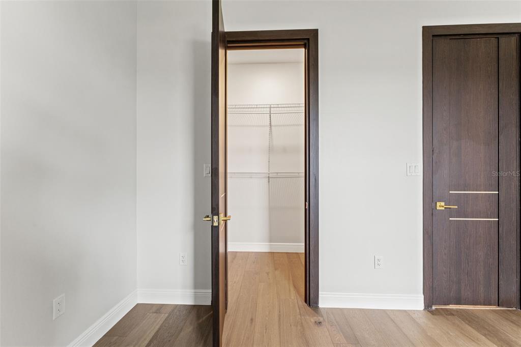 10700 PONTOFINO CIRCLE gallery image #50