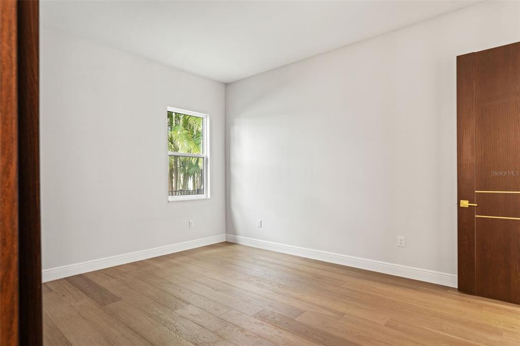 10700 PONTOFINO CIRCLE gallery image #55