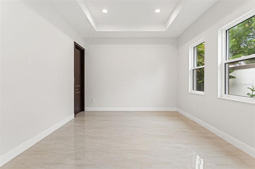 10700 PONTOFINO CIRCLE gallery image #59