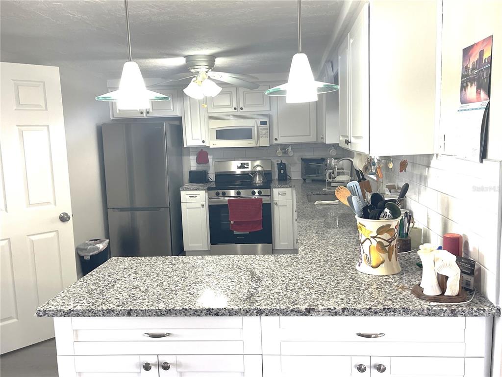 7601 HATTERAS DRIVE gallery image #8