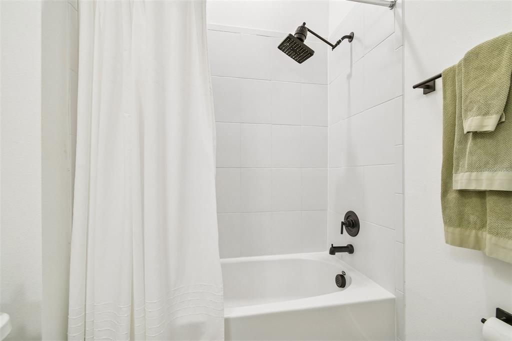 13816 SHARP HAWK DRIVE gallery image #35