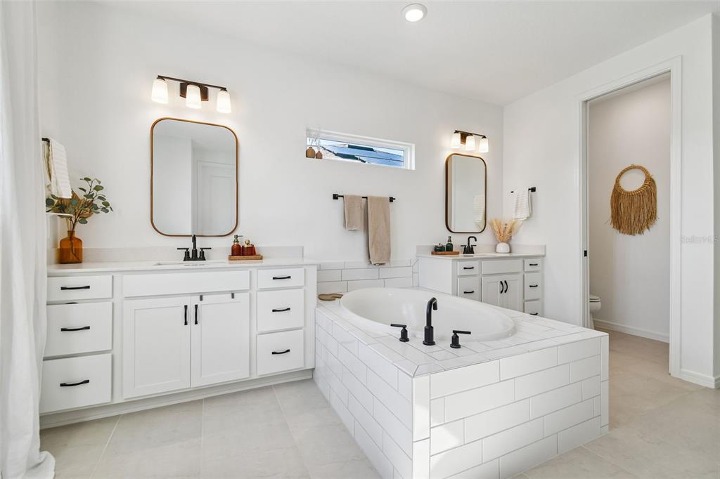 13816 SHARP HAWK DRIVE gallery image #46