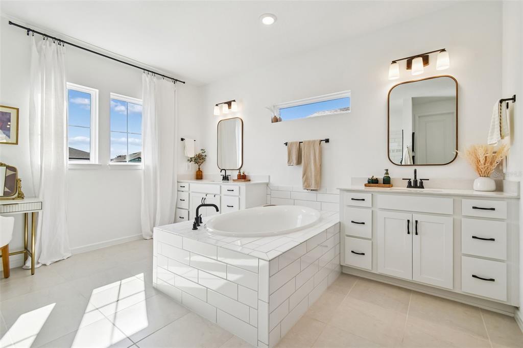 13816 SHARP HAWK DRIVE gallery image #47