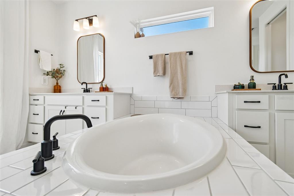 13816 SHARP HAWK DRIVE gallery image #48