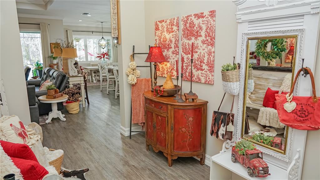 4801 MAJESTIC HILLS LOOP gallery image #17