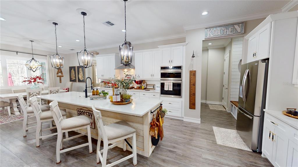 4801 MAJESTIC HILLS LOOP gallery image #4