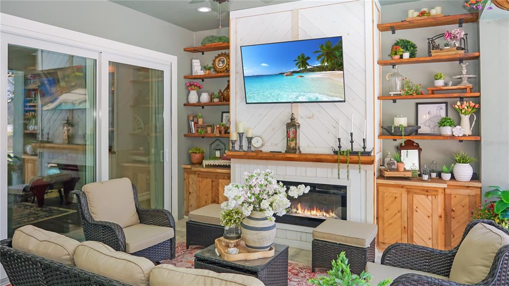 4801 MAJESTIC HILLS LOOP gallery image #45