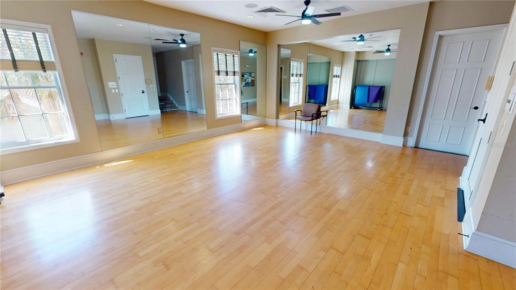 4801 MAJESTIC HILLS LOOP gallery image #74
