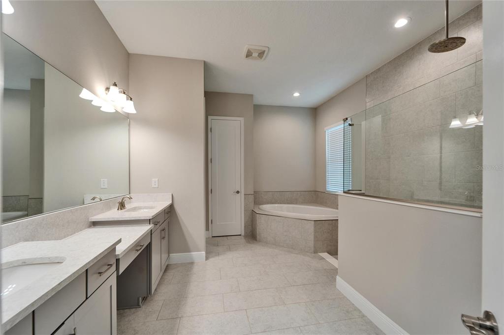 14239 SWISS BRIDGE DRIVE gallery image #27