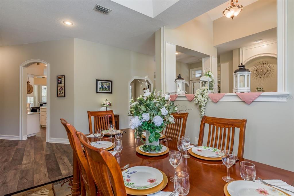 6207 CLAIRE DE LUNE COURT gallery image #16