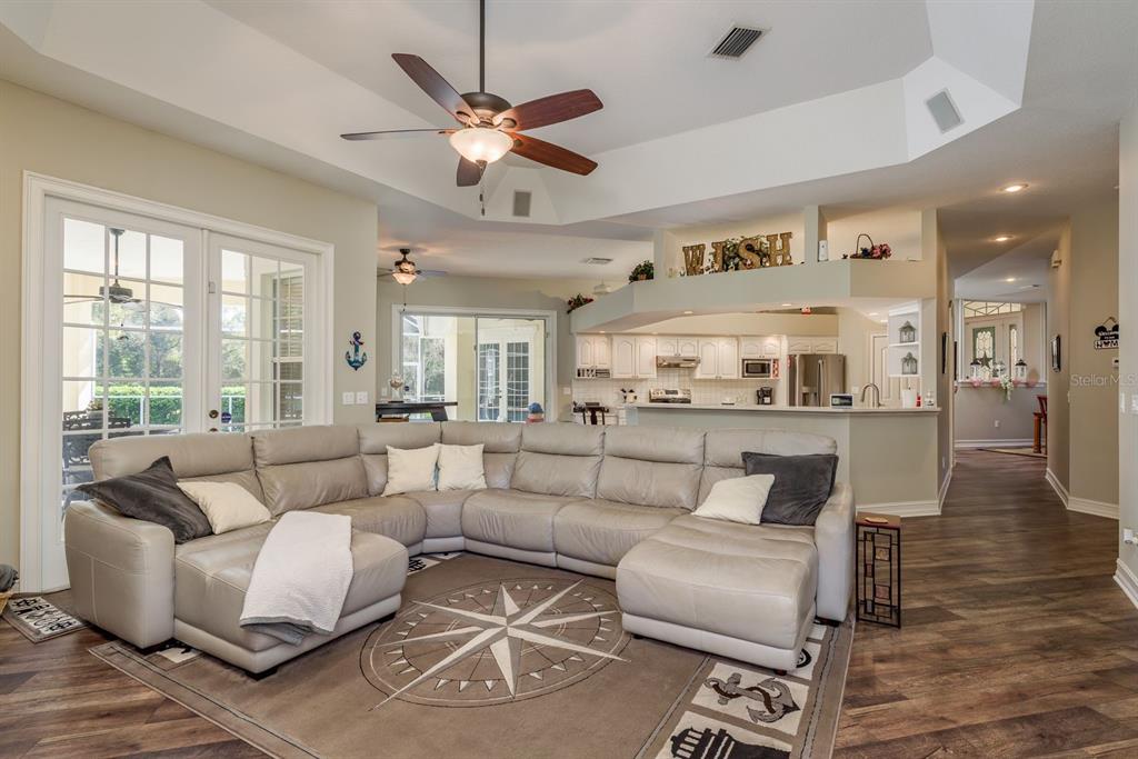 6207 CLAIRE DE LUNE COURT gallery image #20