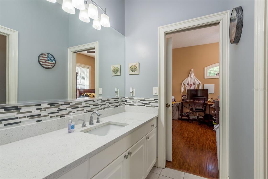 6207 CLAIRE DE LUNE COURT gallery image #40