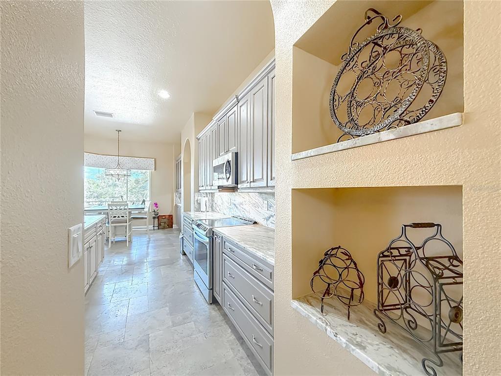 5061 W OAKHILL STREET gallery image #26