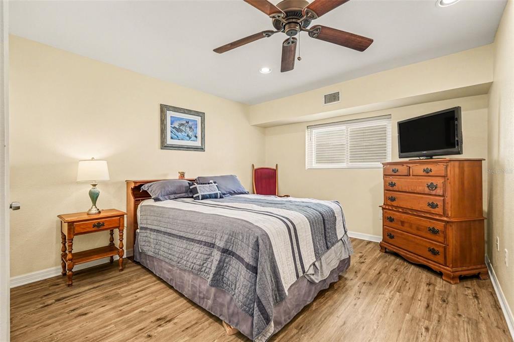 6340 SPOONBILL DRIVE gallery image #15