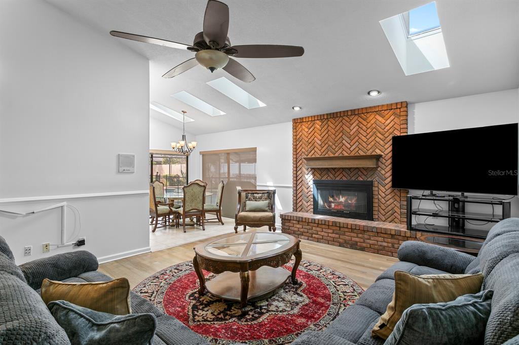 11504 MOFFAT PLACE gallery image #11