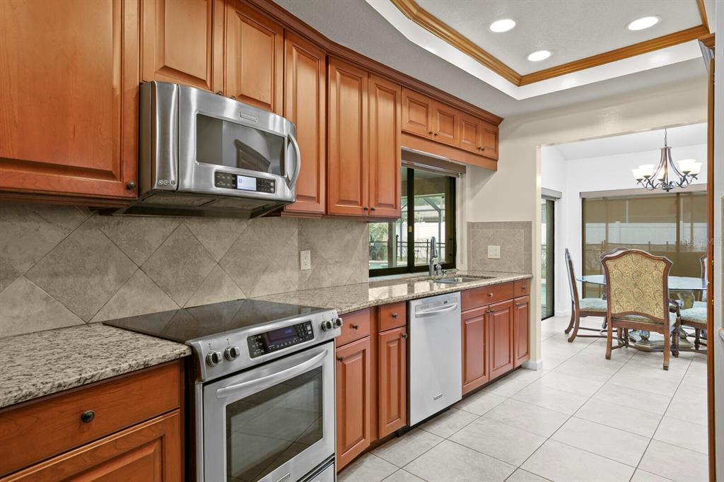 11504 MOFFAT PLACE gallery image #12