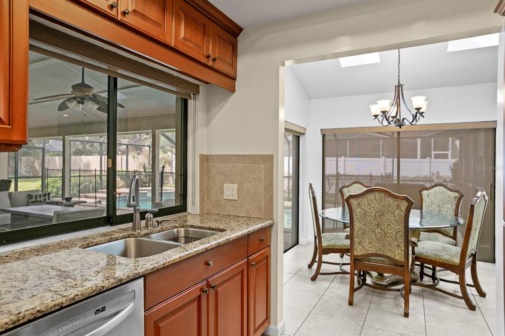 11504 MOFFAT PLACE gallery image #19
