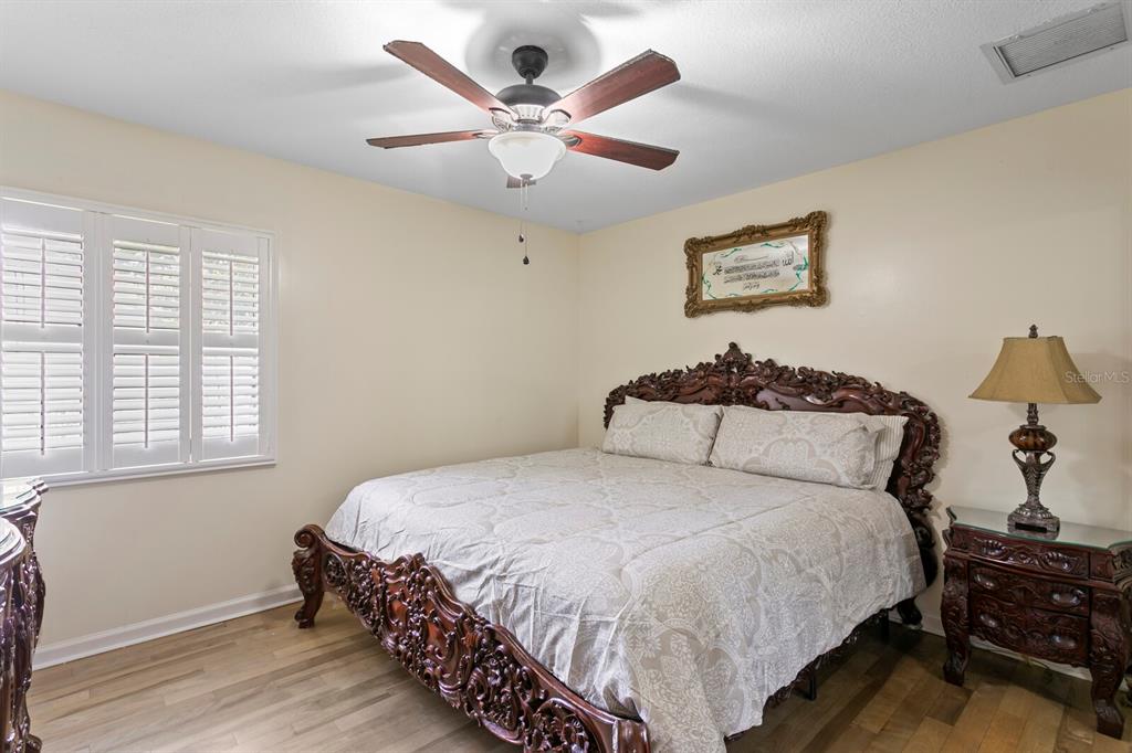 11504 MOFFAT PLACE gallery image #31
