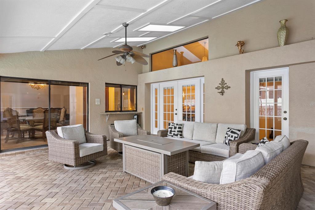 11504 MOFFAT PLACE gallery image #43