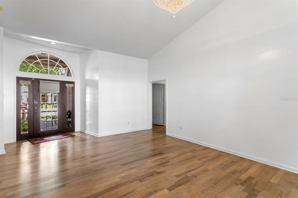 11504 MOFFAT PLACE gallery image #6