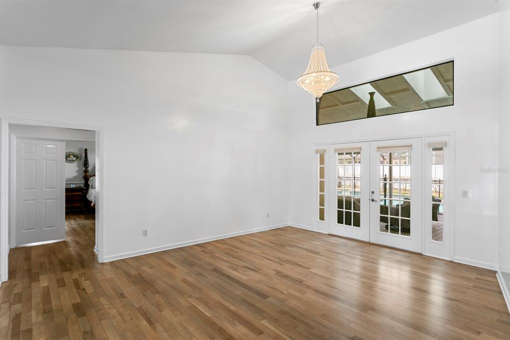 11504 MOFFAT PLACE gallery image #8