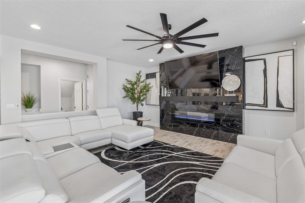 13154 TWIN BRIDGES DRIVE gallery image #28