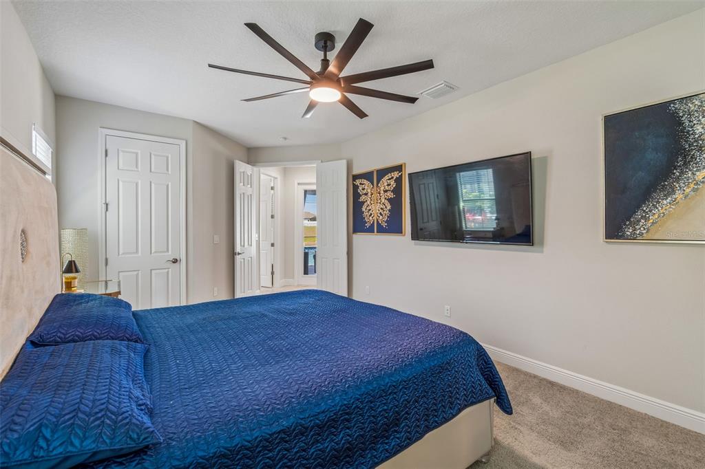 13154 TWIN BRIDGES DRIVE gallery image #33