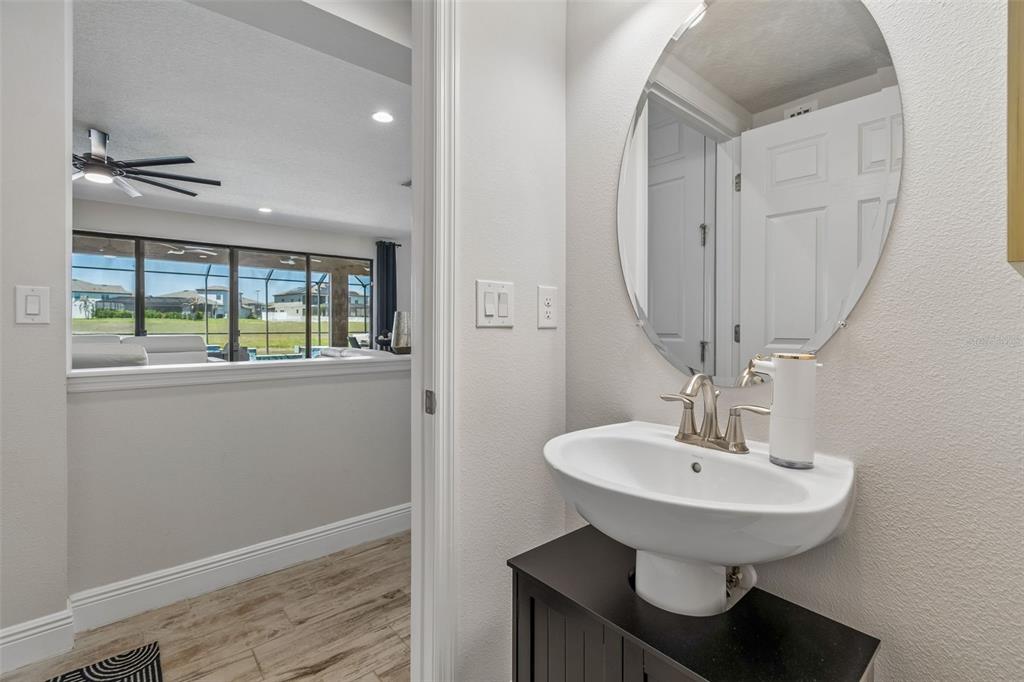 13154 TWIN BRIDGES DRIVE gallery image #38